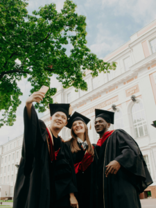 Studenti americani laureati